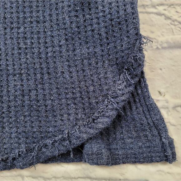 Free People Navy Waffle Thermal Boho Tunic with Fraying size Medium - Picture 12 of 16